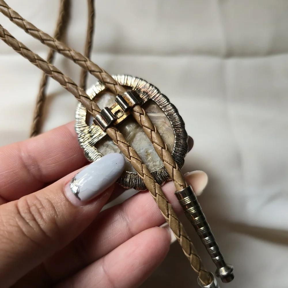 Vintage Agate Stone Bolo Tie - Picture 8 of 8
